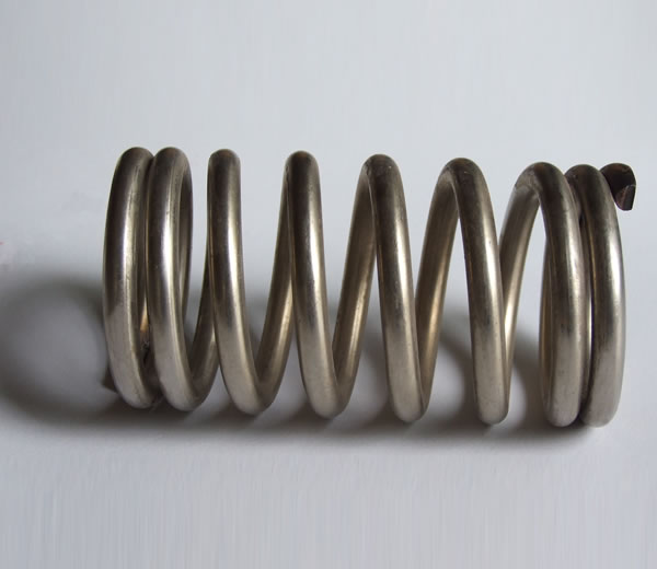 山東彈簧分享如何充分利用彈簧本身的性能？